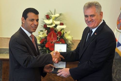 Mohammed Dahlan, citoyen serbe, pour \